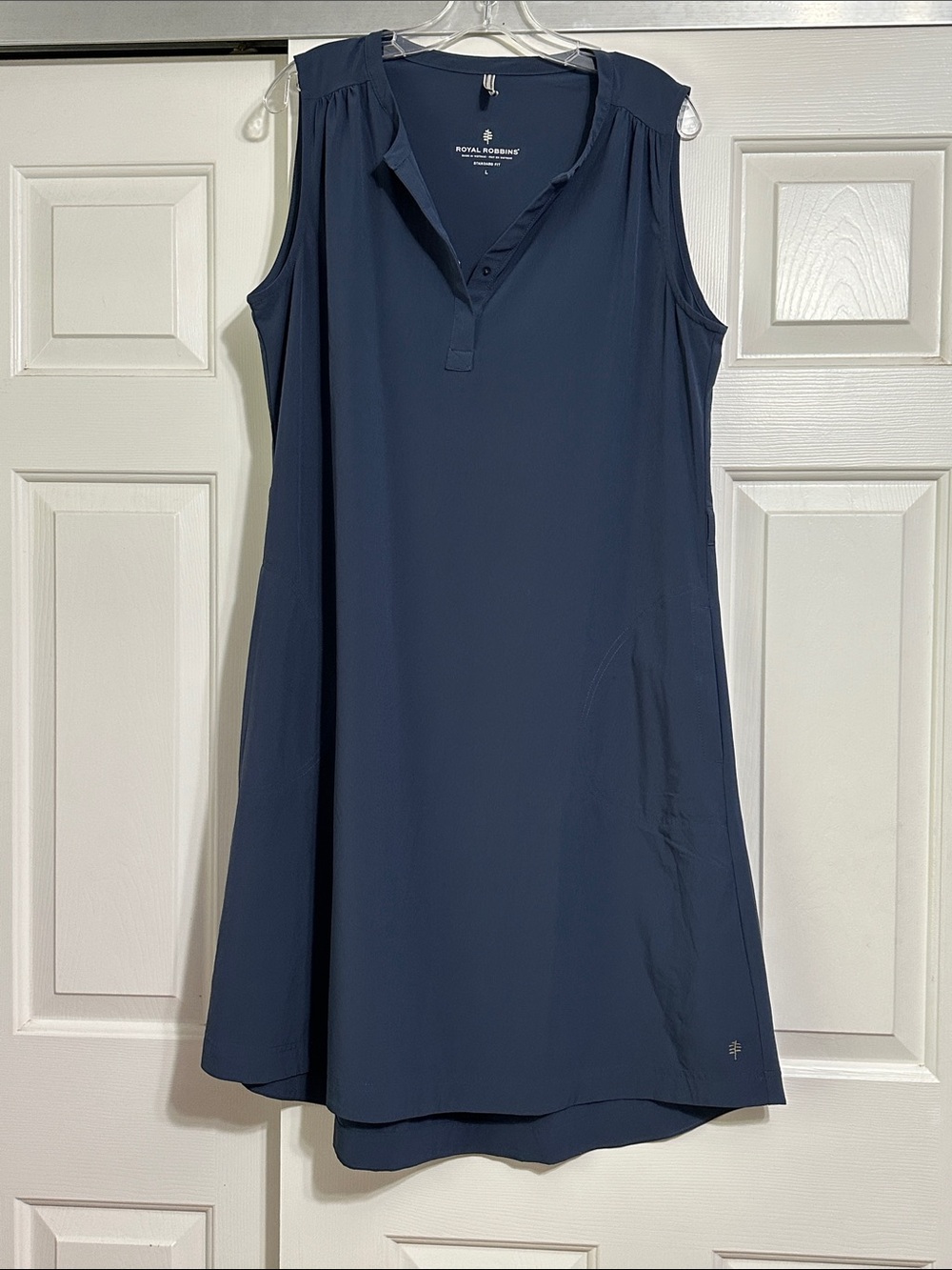 Royal Robbins Midnight Navy Sleeveless V-Neck Shift Midi Dress